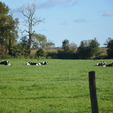 In Saint-clement Near The Sea 度假居 *