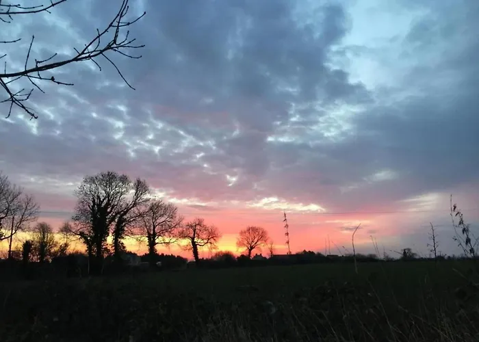 In Saint-clement Near The Sea بيت للعطل *